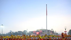 Los artistas y actores ensayan una última vez antes del inicio oficial de la ceremonia.