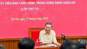 El secretario general del Partido Comunista de Vietnam (PCV), To Lam, habla en el evento. (Foto: Nhan Dan)