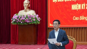 El ministro de Defensa de Vietnam, el general Phan Van Giang, habla en la reunión (Foto: baocaobang.vn)