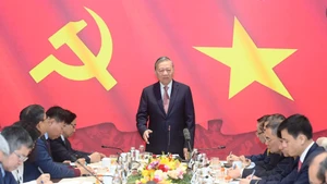 El secretario general del Partido Comunista de Vietnam, To Lam, habla en el acto. (Foto: Nhan Dan)