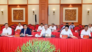 [Foto] Buró Político del PCV trabaja con Junta Ejecutiva de la Comisión Militar Central