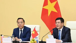 El ministro de Industria y Comercio de Vietnam, Nguyen Hong Dien, habla en la cita (Foto: Ministerio de Industria y Comercio)
