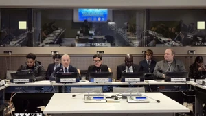 El ministro consejero Nguyen Hoang Nguyen habla en la cita. (Foto: VNA)