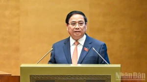 El primer ministro de Vietnam, Pham Minh Chinh, habla en la cita. (Foto: Nhan Dan)