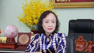 Tran Thi Loan, directora general de la compañía de alimentos Ha Nam Ninh. (Foto: diendandoanhnghiep.vn)