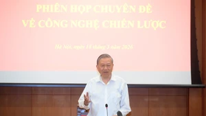 El secretario general del Partido Comunista de Vietnam, To Lam, habla en la cita (Foto: Nhan Dan)