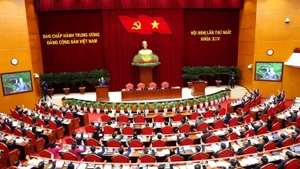 El XIV Comité Central del Partido Comunista de Vietnam realiza su primer pleno (Foto: Nhan Dan)