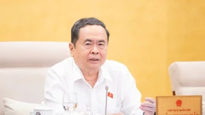 El presidente de la Asamblea Nacional, Tran Thanh Man, habla en la cita. (Foto: Nhan Dan)