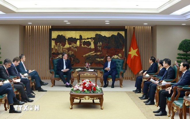 En la reunión. (Fuente: VNA) En la reunión. (Fuente: VNA)