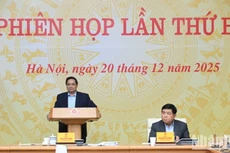 El primer ministro de Vietnam, Pham Minh Chinh, habla en la sesión. (Foto: Nhan Dan)