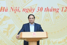 El primer ministro de Vietnam, Pham Minh Chinh, habla en la reunión. (Foto: Nhan Dan)