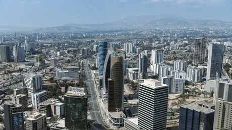 Una vista de la ciudad de Addis Abeba, Etiopía. (Foto tomada el 16 de febrero de 2025: Xinhua)