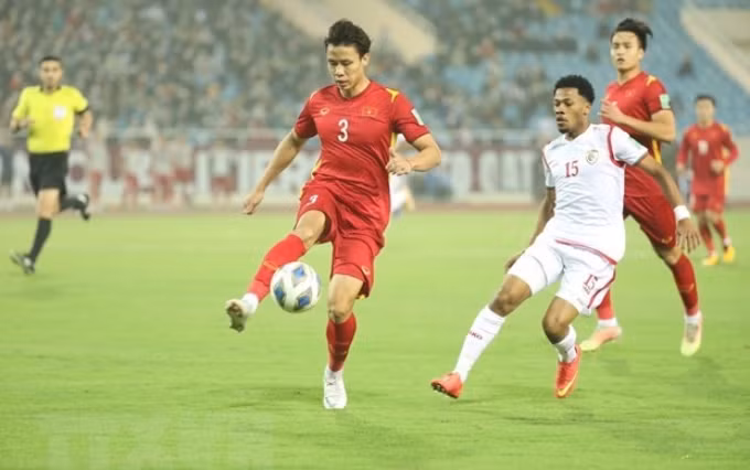 Una jugada del futbolista vietnamita Que Ngoc Hai (Foto: VNA)