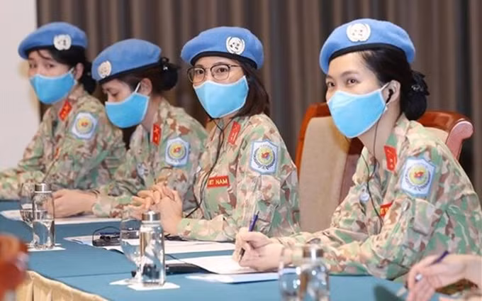 Oficiales femeninas vietnamitas (Fuente: VNA)