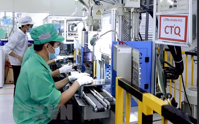 La empresa de inversión surcoreana Youngbag Vietnam se sitúa en el parque industrial de Binh Xuyen en la provincia de Vinh Phuc. (Fotografía: VNA)
