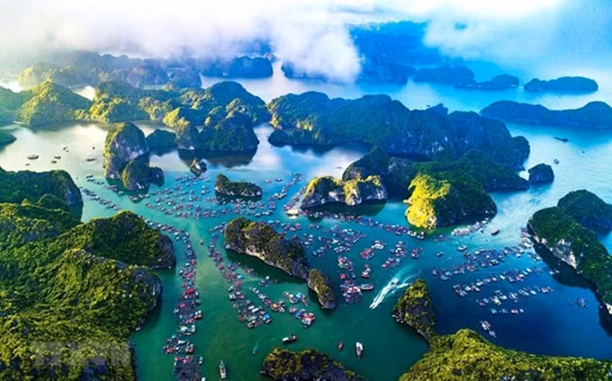 Archipiélago de Cat Ba desde arriba. (Fotografía: VNA)