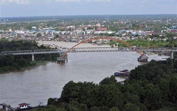Indonesia aplica tecnología moderna de tráfico en la nueva capital Nusantara. (Fotografía: AFP/VNA)