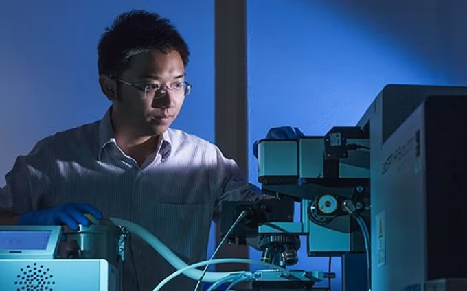 El doctor Nguyen Trong Hieu (Fotografía: VNA)