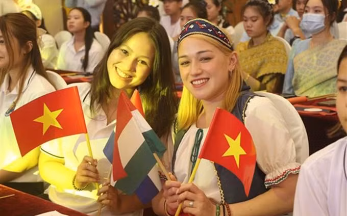 La campaña cuenta con la participación de 107 jóvenes vietnamitas que residen en 25 países y territorios. (Fotografía: VNA) 