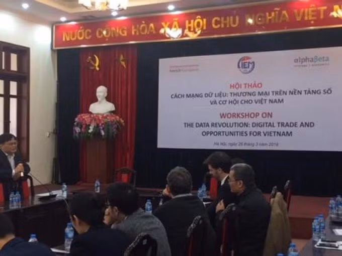 Seminario "Revolución de datos: comercio sobre base digital y oportunidades para Vietnam". (Fotografía: VNA)