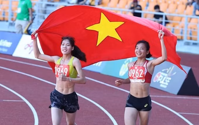 Atletas Nguyen Thi Oanh y Nguyen Thi Huyen. (Fotografía: VNA)