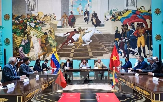 La Asamblea Nacional de Venezuela instala el Grupo de Amistad Parlamentaria Venezuela-Vietnam. (Fotografía: VNA)
