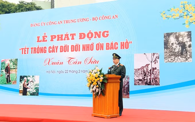 Ministro de Seguridad Pública, general To Lam, interviene en el evento. (Fotografía: cand.vn)