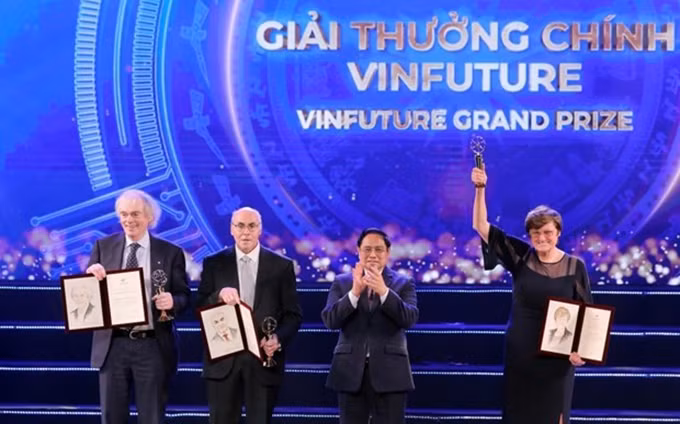 En la primera edicción del premio VinFuture. (Fotografía: VNA)