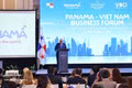 Durante su visita oficial a Vietnam, el presidente de Panamá, José Raúl Mulino, interviene en el Foro Empresarial Vietnam-Panamá en Hanói, en la tarde del 7 de octubre de 2026. (Foto: VNA)