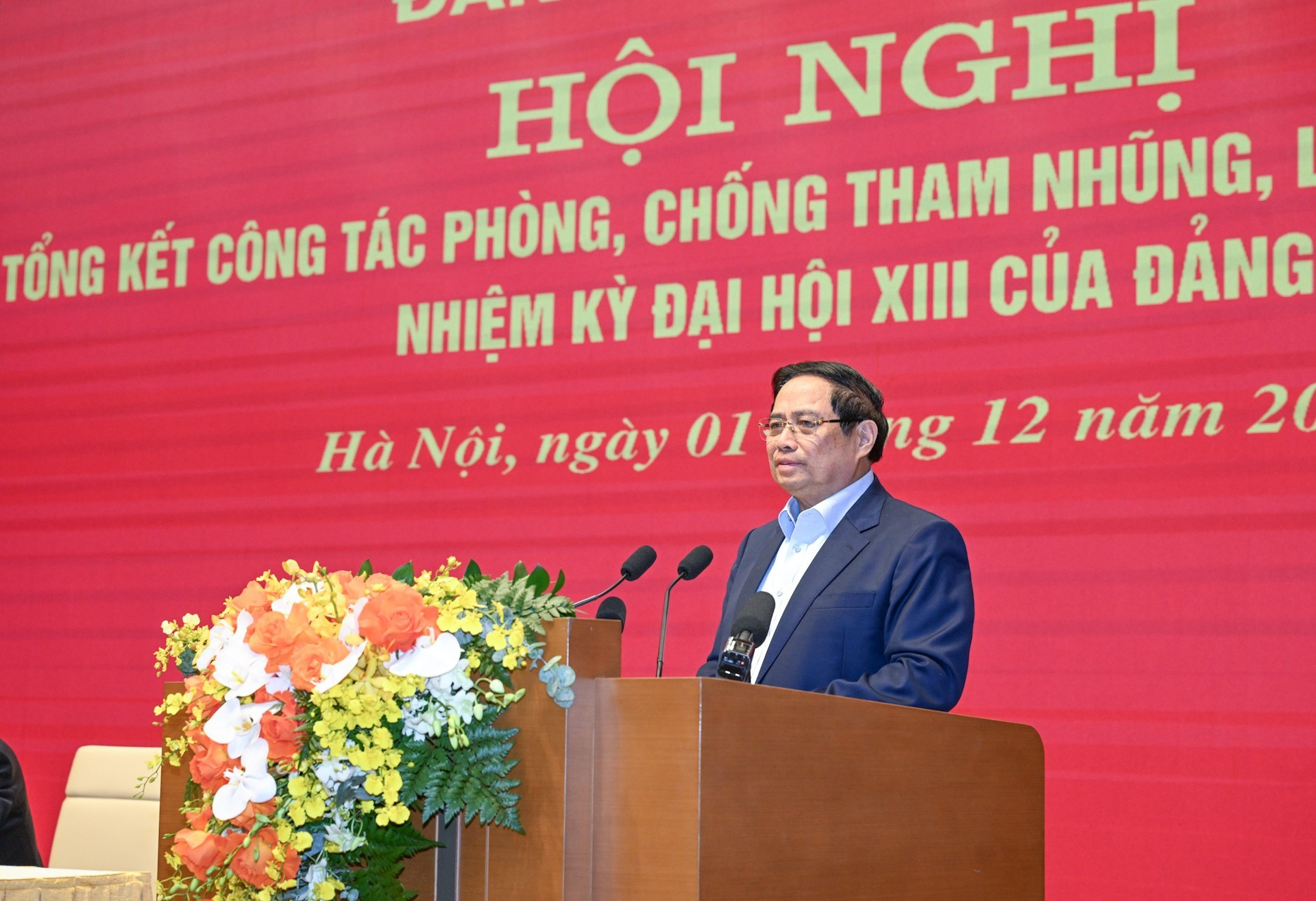 El premier Pham Minh Chinh pronuncia un discurso.