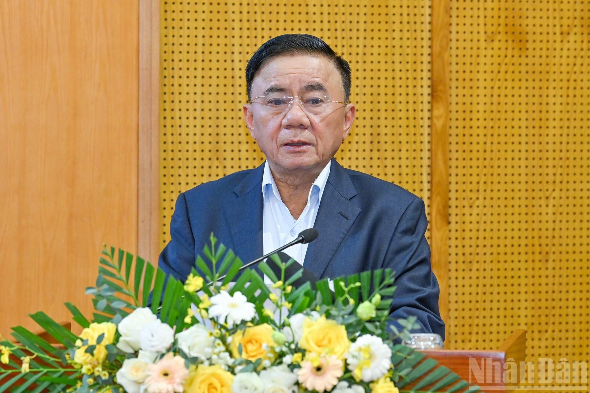 El miembro permanente del Secretariado del Comité Central del PCV, Tran Cam Tu.