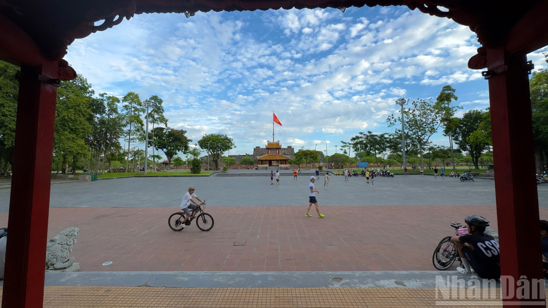 La caminata comenzará en el pabellón de Nghinh Luong Dinh y transcurrirá por las calles de Le Duan, Cua Ngan, Doan Thi Diem, Dang Thai Than y Le Huan, para regresar al punto de partida.