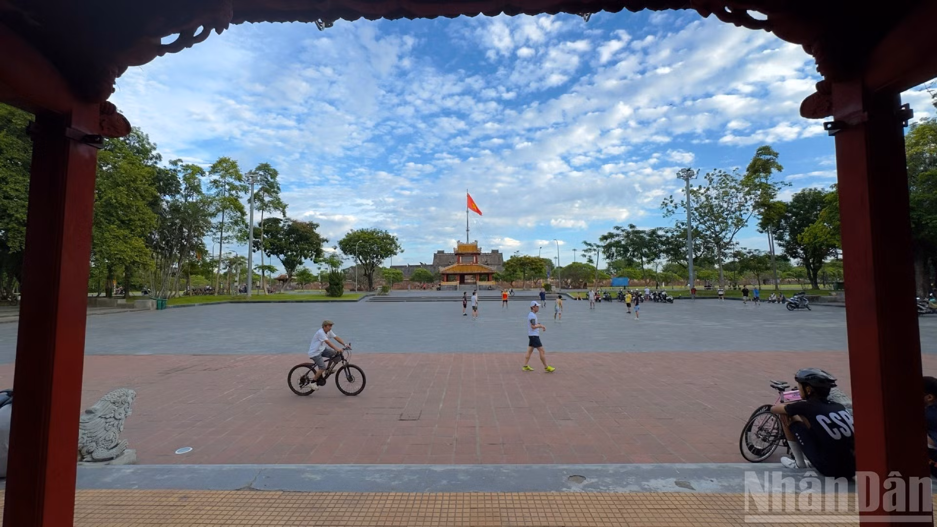 La caminata comenzará en el pabellón de Nghinh Luong Dinh y transcurrirá por las calles de Le Duan, Cua Ngan, Doan Thi Diem, Dang Thai Than y Le Huan, para regresar al punto de partida.