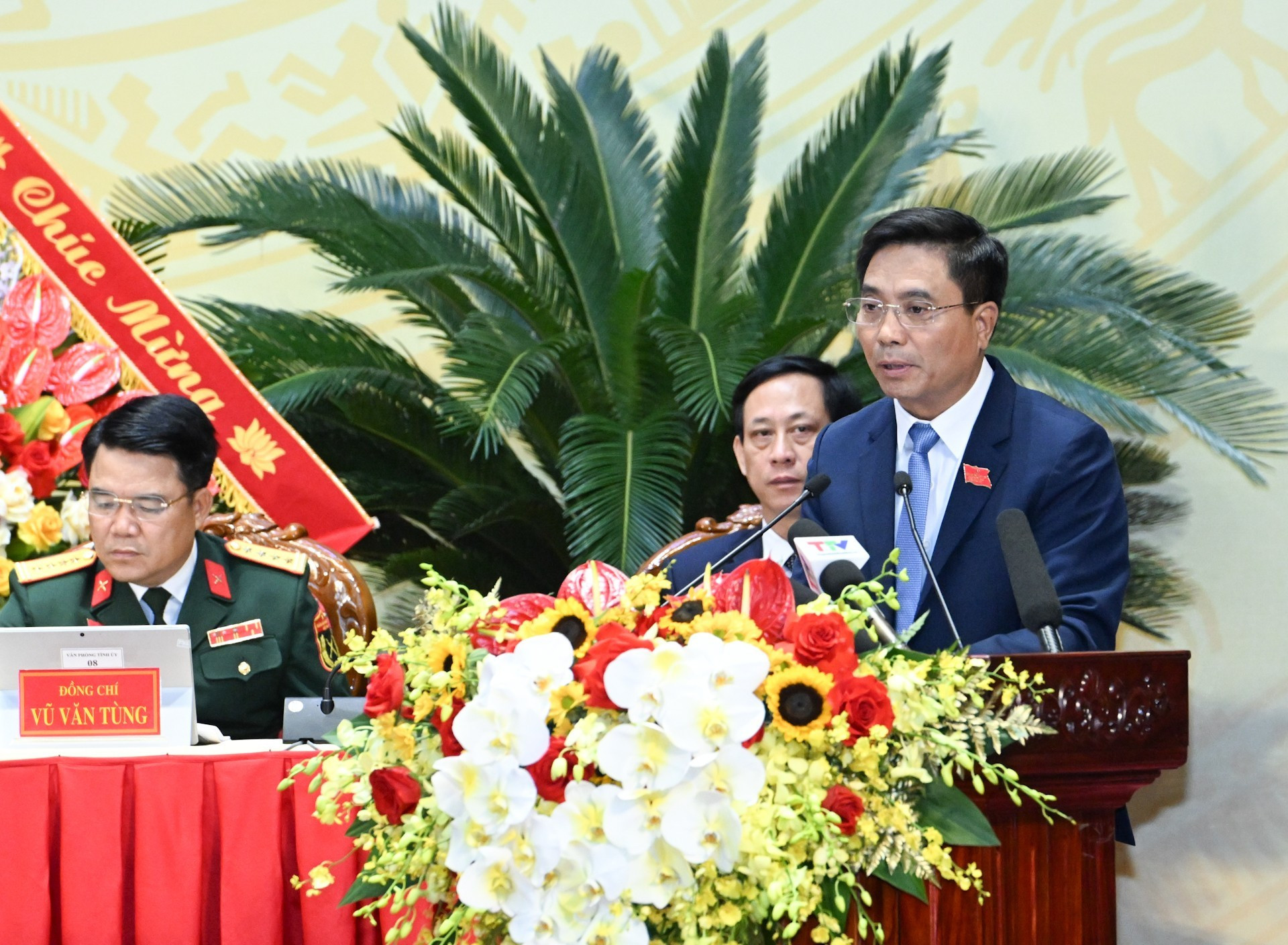 El secretario del Comité del PCV de la provincia de Thanh Hoa, Nguyen Doan Anh, habla en la cita.