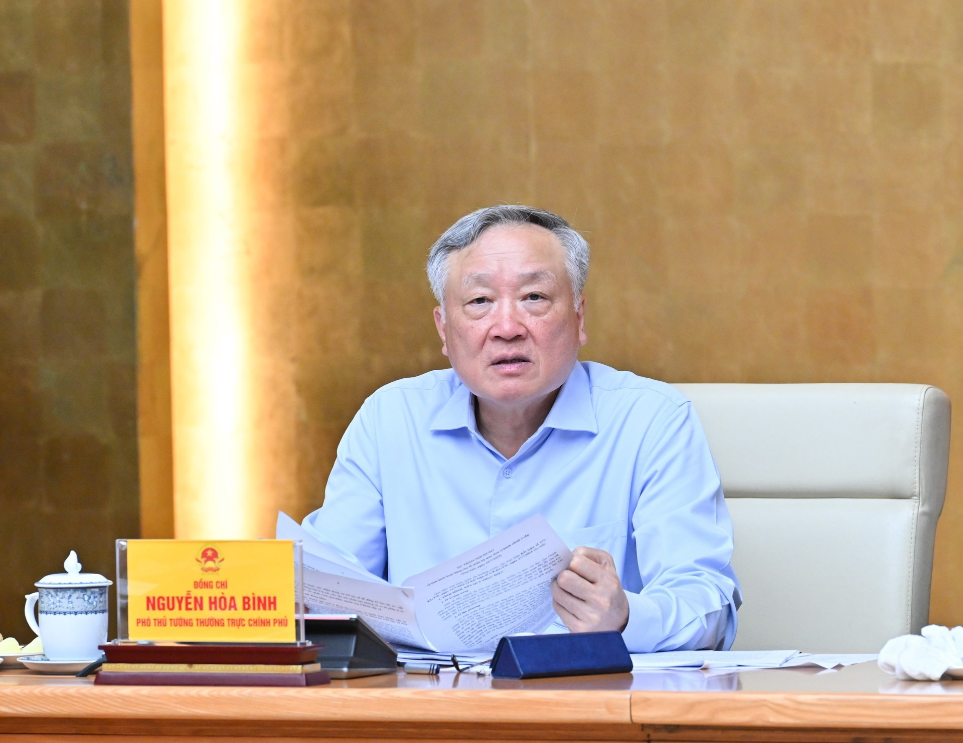 El vicepremier permanente Nguyen Hoa Binh habla en la cita. El vicepremier permanente Nguyen Hoa Binh habla en la cita.