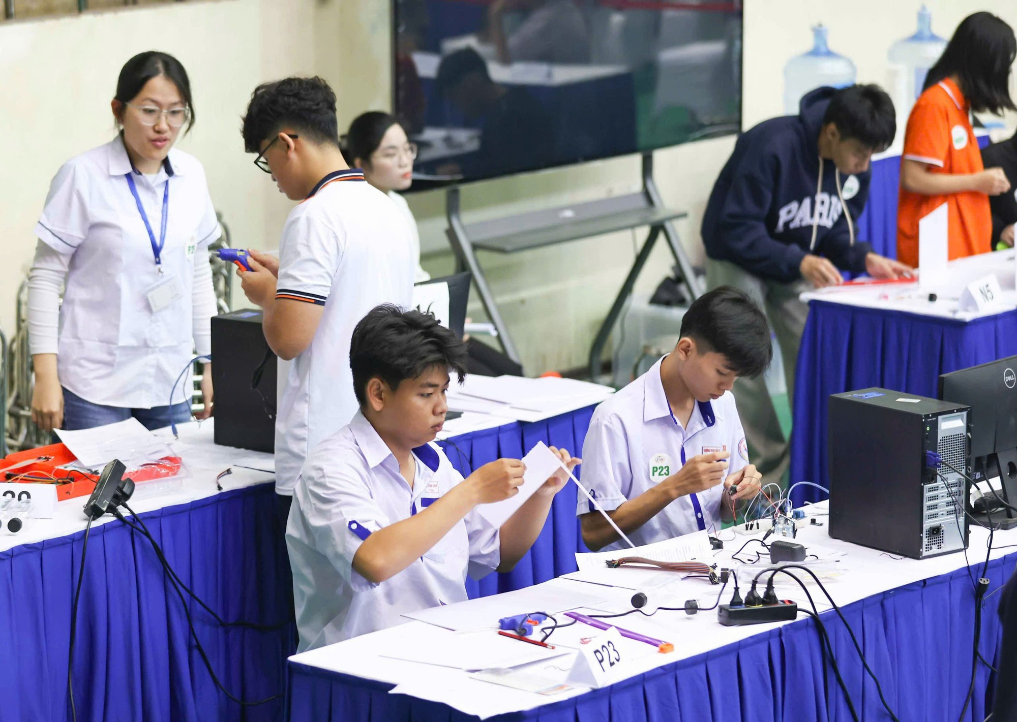 Los estudiantes disfrutan del proceso creativo, de la experimentación y de la práctica.