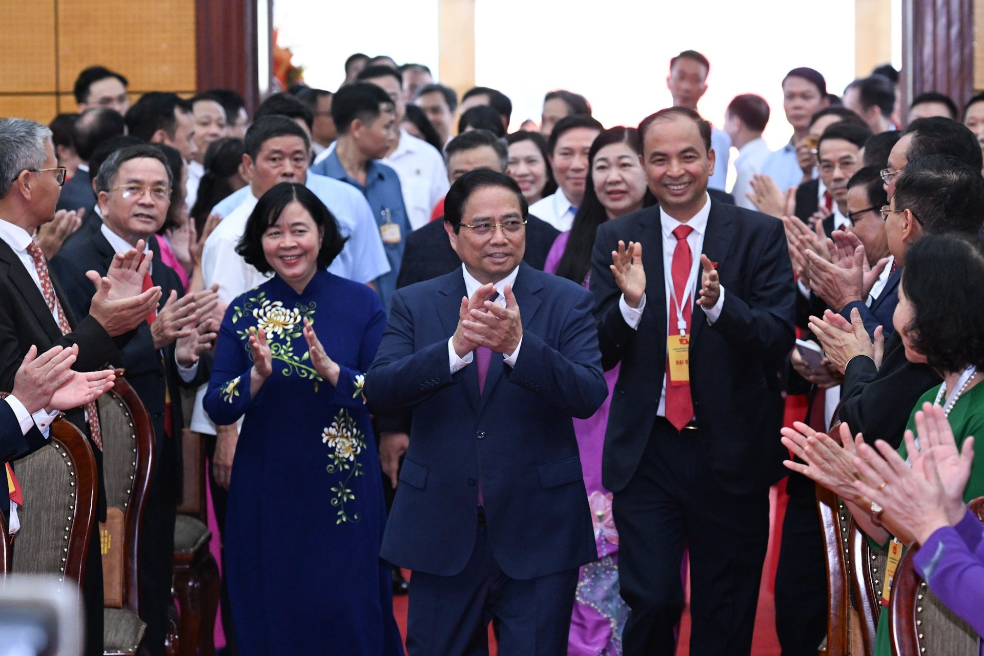 El primer ministro de Vietnam, Pham Minh Chinh, acude al evento.