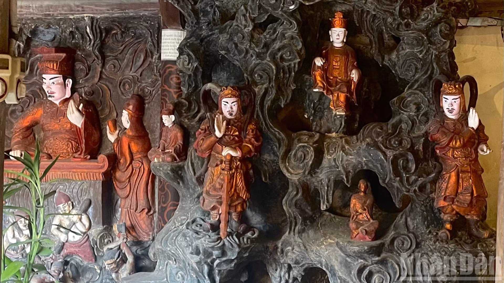 El conjunto de estatuas.