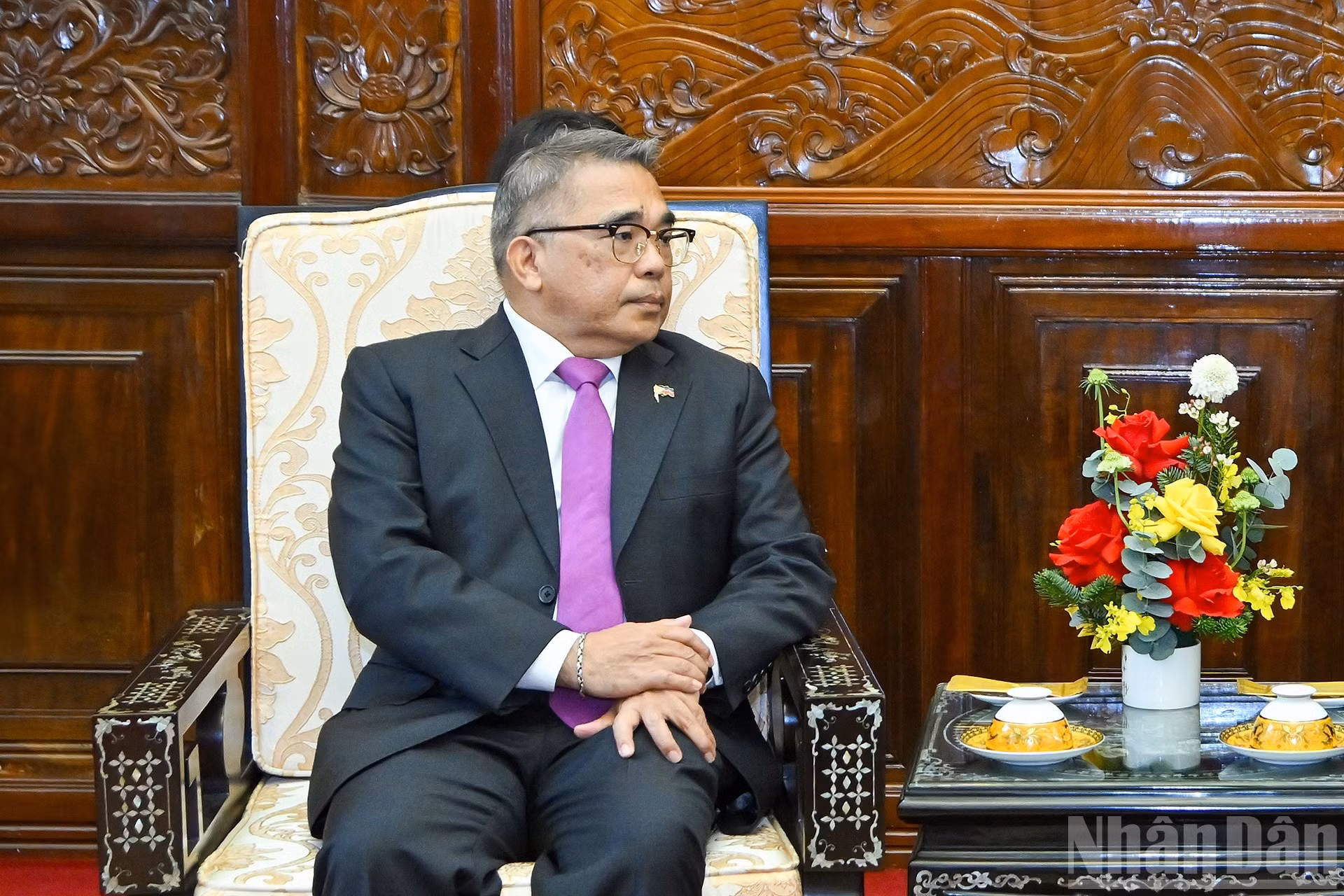 El embajador de Filipinas, Meynardo Los Banos Montealegre.