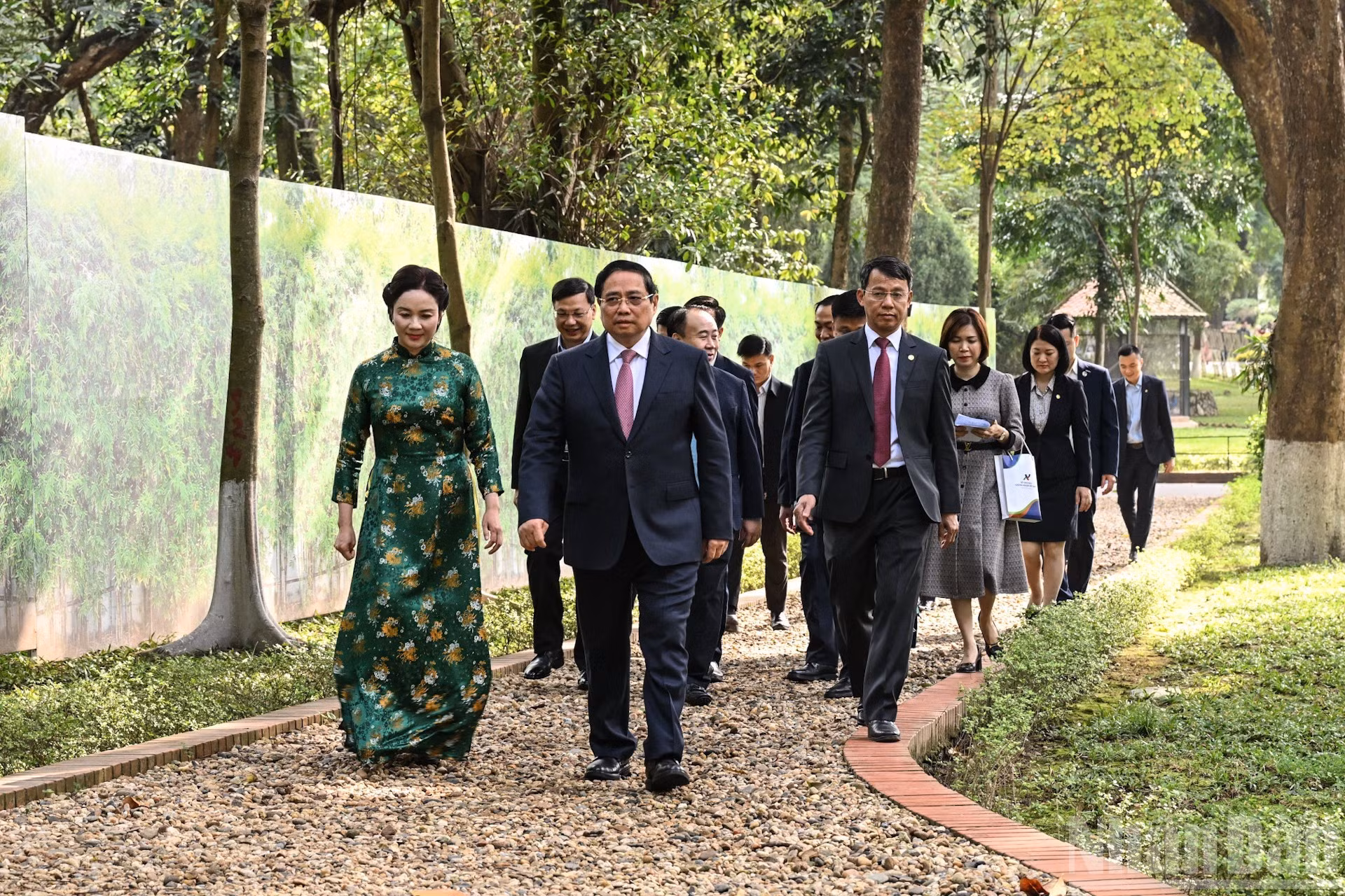 El premier Pham Minh Chinh visita la Casa 67 para rendir homenaje al Presidente Ho Chi Minh con motivo del Año Nuevo Lunar (Tet) 2026.