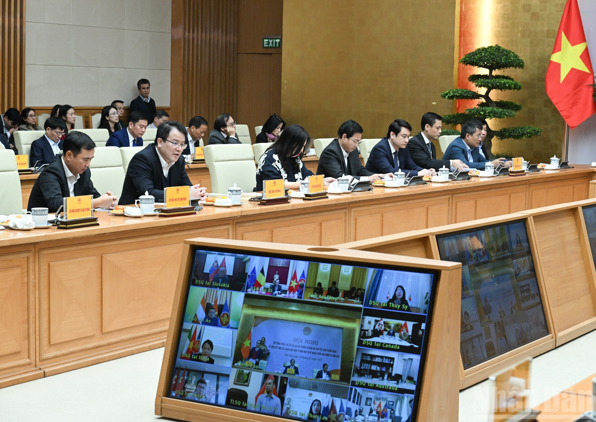 Asistentes a la cita.