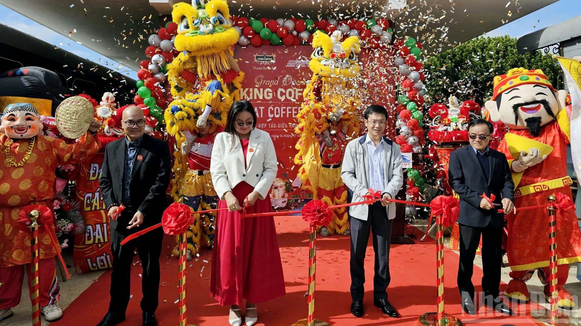 La inauguración del Tren del Café de Da Lat.