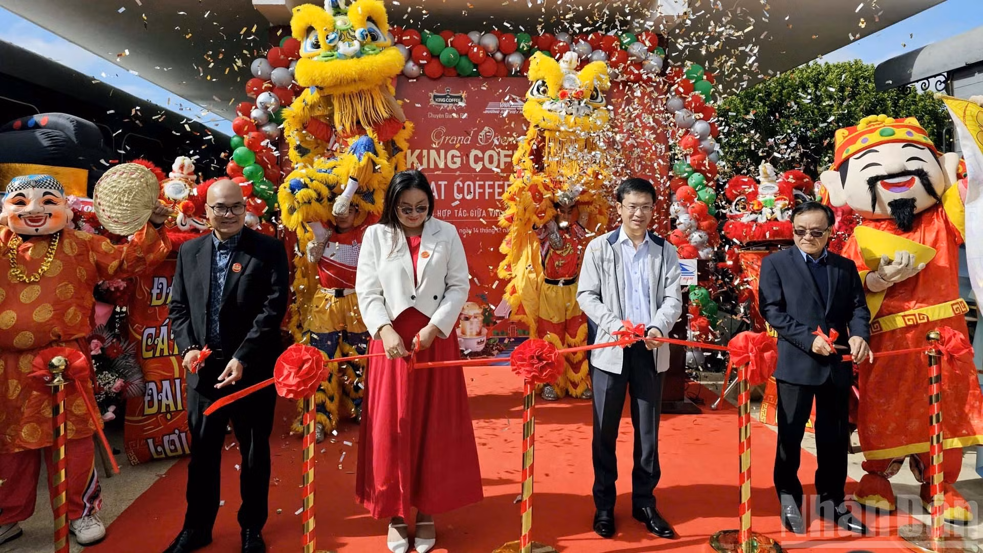 La inauguración del Tren del Café de Da Lat.