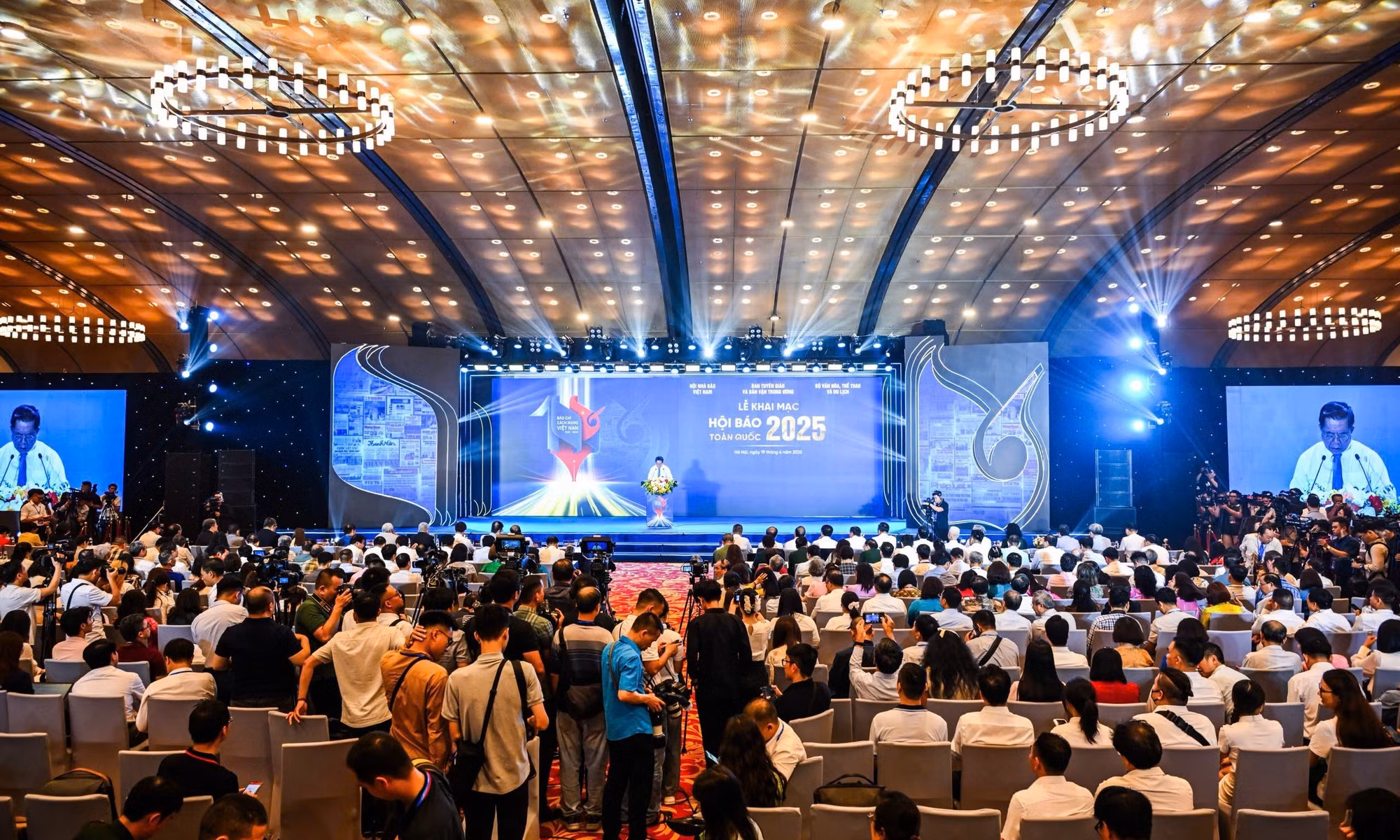 Panorama del acto inaugural.