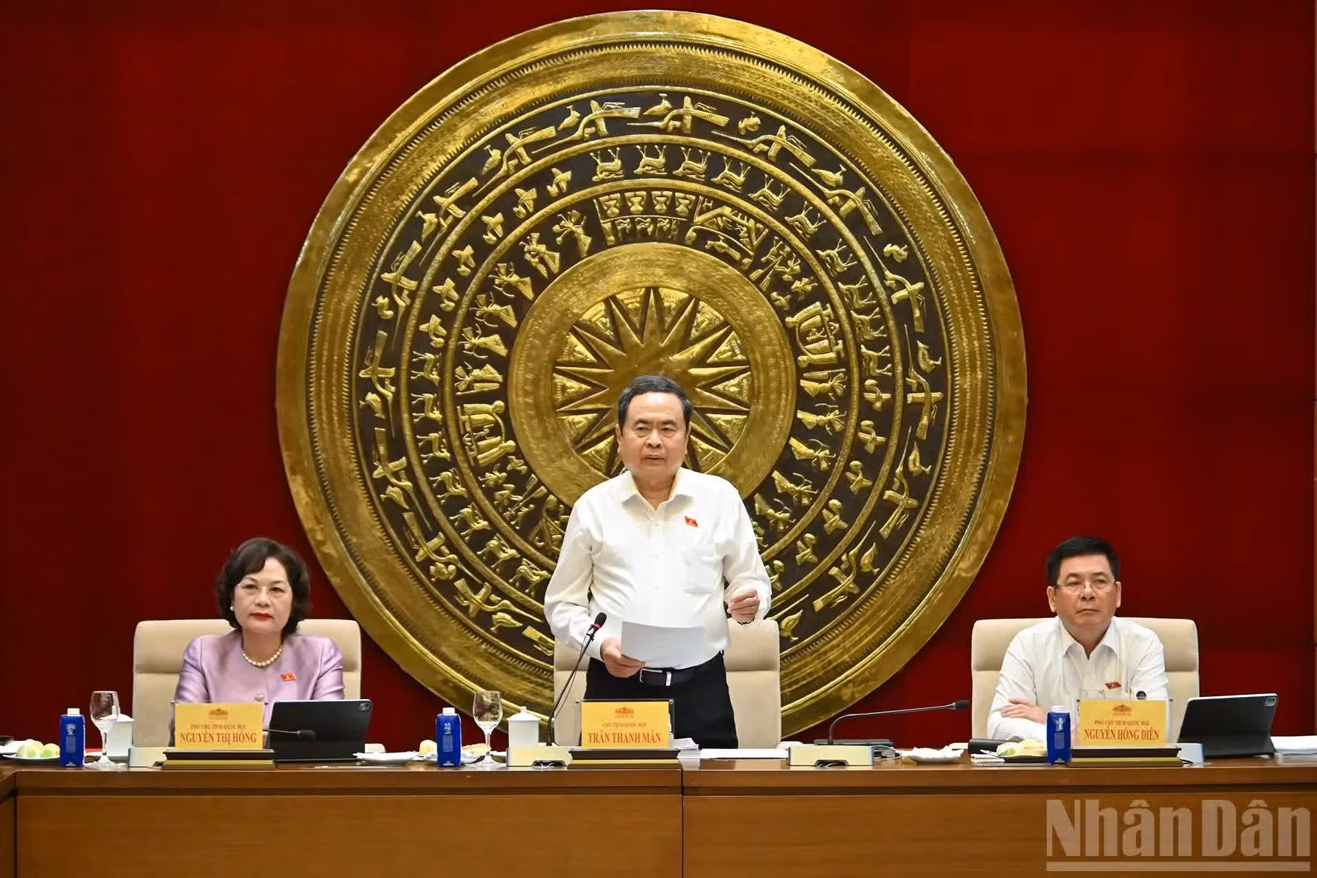 El presidente de la ANV, Tran Thanh Man, habla en la reunión.