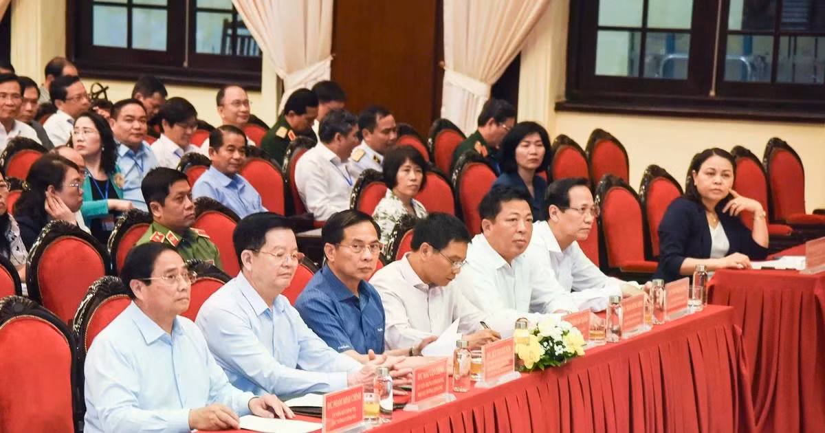 [Foto] Conferencia de capacitación sobre las actividades de las organizaciones políticas a nivel comunal