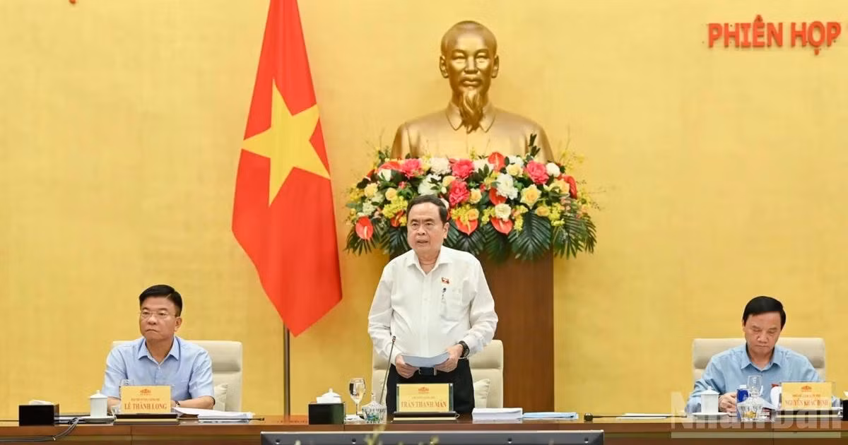 [Foto] Celebran tercera reunión de Comité de Enmienda Constitucional de Vietnam 