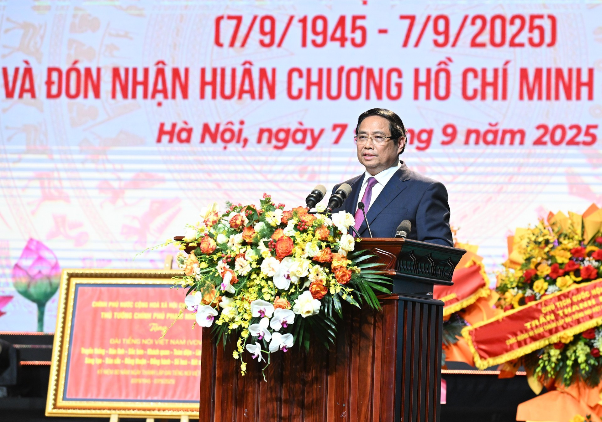 El premier Pham Minh Chinh toma la palabra en la cita. El premier Pham Minh Chinh toma la palabra en la cita.