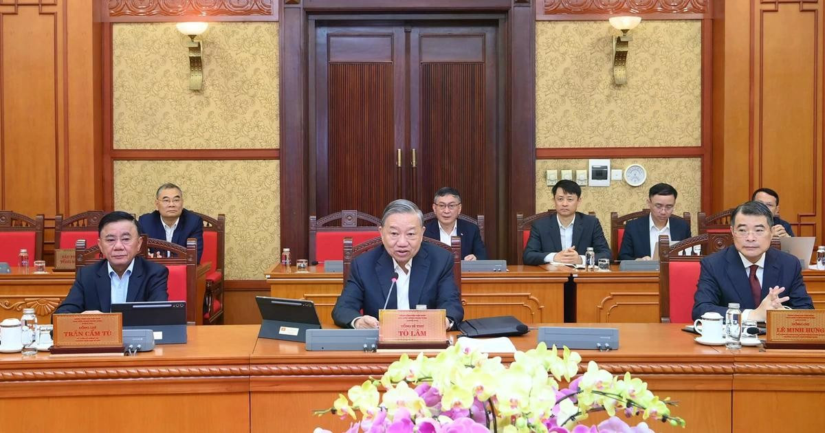 [Foto] Líder partidista de Vietnam dirige reunión del Secretariado para evaluar organización del Tet 2026