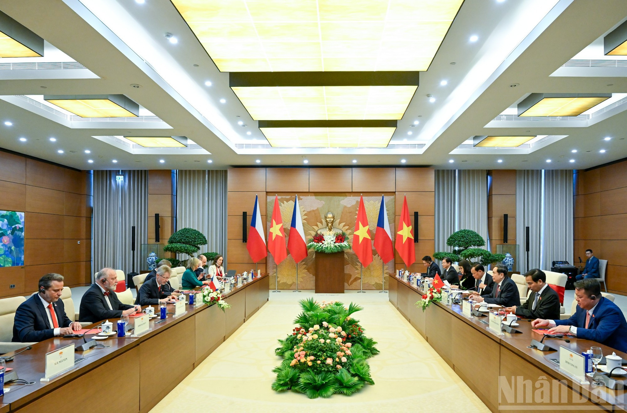 Panorama de la reunión.